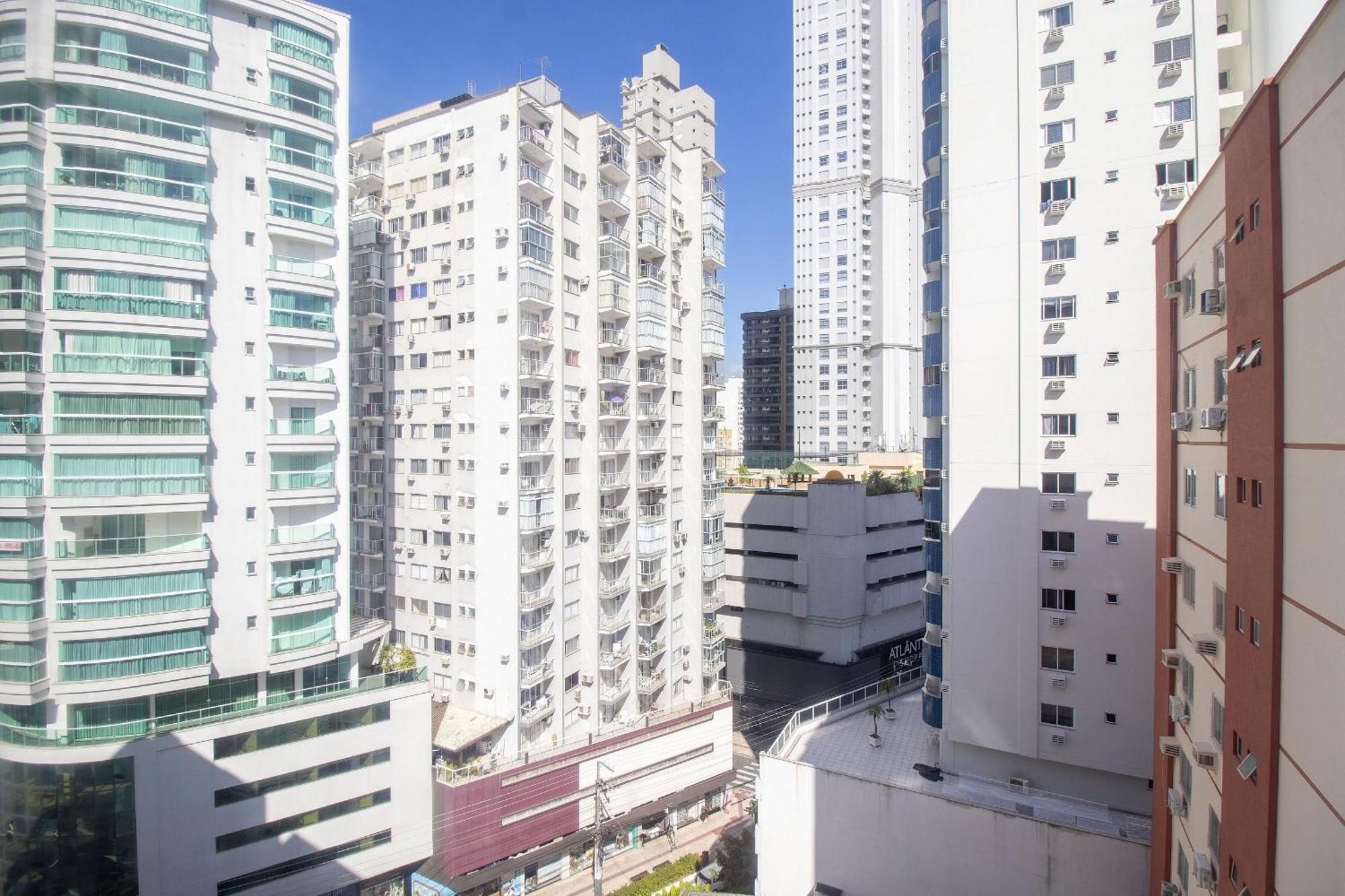 شقة Pos83B - Garagem, Climatizado, Tv Smart, Wi-Fi Balneário Camboriú المظهر الخارجي الصورة